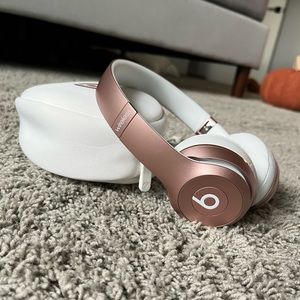 Beats Solo Wireless Headphones